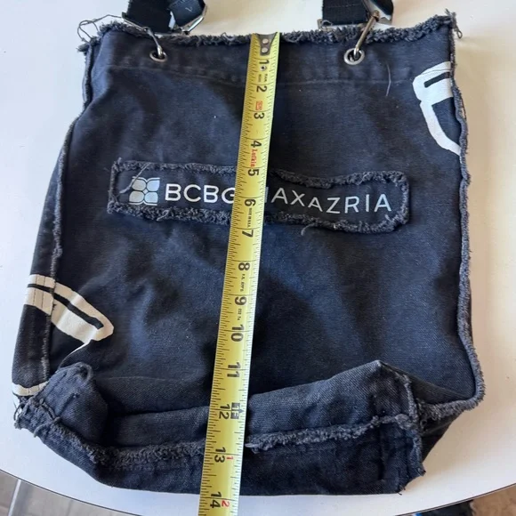 BCBG Max Azria High End Black Canvas Shoulder Bag Beach Surf Tote NICE - Picture 6 of 8